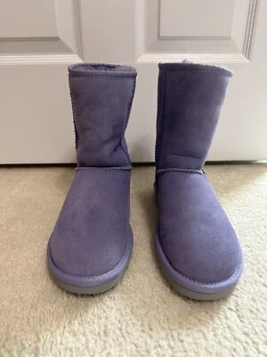 Botas UGG Australia -Nuevas- Talla 6 Mujer Púrpura Foto 1 de 4