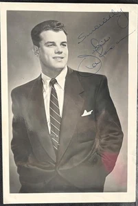 AUTOGRAPHED PHOTO-JULIUS LA ROSA AMERICAN RADIO & TELEVISION SINGER - Picture 1 of 2