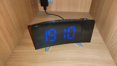 Projektionswecker mit FM Radio LED Anzeige in Blau - Bild 1 von 4