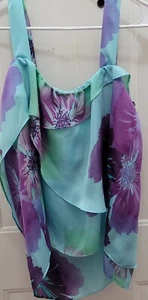 Pre-owned. Large Axcess (Liz Claiborne). Flowy floral blouse that's so beautiful - Picture 1 of 3