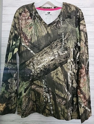 Mossy Oak Women's Camo Long Sleeve V-Neck Hunting Shirt Size Medium M 8-10 NWT - Image 1 of 3