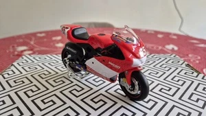 Modellino Ducati Desmosedici Maisto 1:18 - Foto 1 di 3