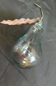 A Blown Glass Green Pear with a Beautiful Metal Leave - Picture 1 of 6