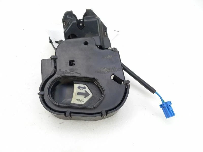 Honda Civic 2009 pestillo de puerta trasera Foto 1 de 4