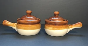 Vintage Set Of 2 French Onion Soup Crock Chili Bowls Brown/Cream Stoneware Lid - Picture 1 of 6
