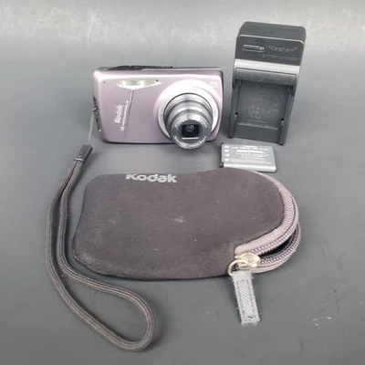 Kodak EasyShare M550 12MP Digital Camera Purple with Case Charger & Battery - Image 1 of 4