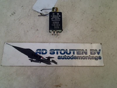 RELAIS RELAY MISCELLANEOUS Mercedes-Benz 200-300D (W123) 1985 1078200010 — 第 1/3 张图片