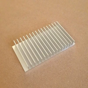 Disipador térmico de 3 pulgadas de aluminio (3 x 4,85 x 0,8) pulgadas. Baja resistencia térmica. - Imagen 1 de 2