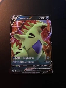 Tarjeta Pokémon HOLO rara Tyranitar V 158/264 Fusion Strike - Imagen 1 de 2