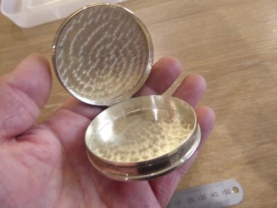 QUALITY MADE  SOLID STERLING SILVER  PILL  BOX - Image 1 of 4