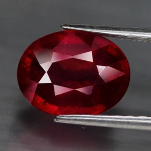 ES 3.91 ct. Rubí Natural Oval Rojo Madagascar - Imagen 1 de 4