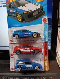 hot wheels Hondas ASSORTED LOT OF 3 - Picture 1 of 1