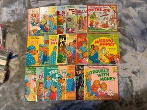 LOT OF 22 THE BERENSTAIN BEARS SOFTCOVER BOOKS STAN & JAN FIRST TIME BOOKS - Picture 1 of 12