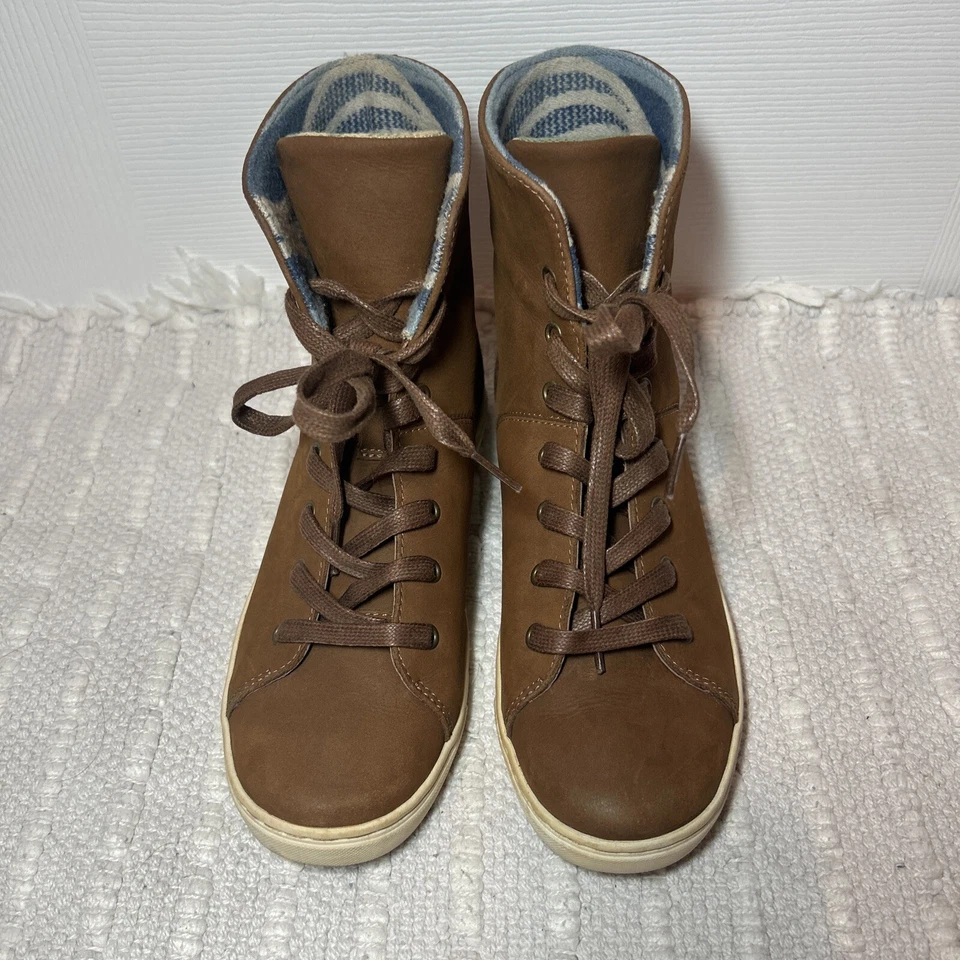 Botas Deportivas UGG Australia Edredón Cuero Castaño Mujer EE. UU. 8 LEER DESCRIPCIÓN Foto 1 de 4