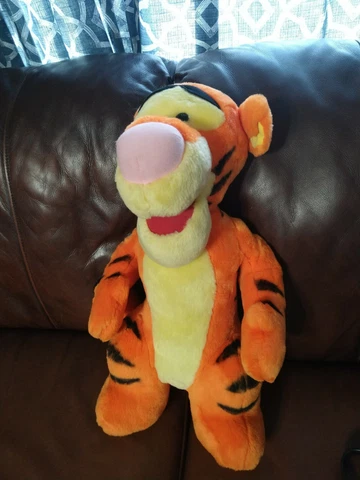 Jumbo Tigger Tiger Large Plush Stuffed Animal Toy Disney Mattel 22” Winnie Pooh Cover