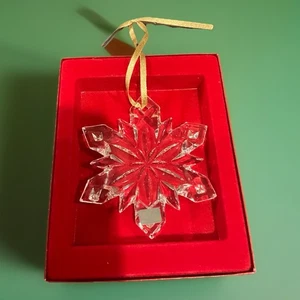 Adorno de colección Mikasa cristal vacaciones invierno copo de nieve Alemania - Imagen 1 de 1