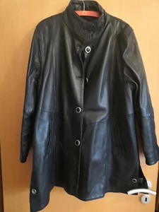 Lederjacke schwarz, guter Zustand, Größe 38 --> ist aber größer ca. Gr. 42 - Bild 1 von 3