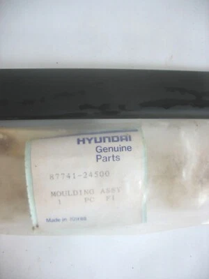 NUEVO COMO NUEVO Hyundai (87741-24500) Moldura lateral izquierda 1992-1994 Hyundai Excel  Foto 1 de 3