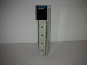 Schneider TSX QUANTUM 140DDO35300 - Bild 1 von 1