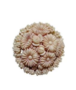 SPILLA SPILLA IN CELLULOIDE INTAGLIATA ART DECO ANNI '30 CRISANTEI ROSA TRAFITTA Bellezza - Foto 1 di 3