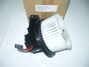 NEU Mahle Fabrikat Mercedes C Klasse W204 Fahrwerk Heizung Gebläsemotor RHD 2048200108 - Bild 1 von 1