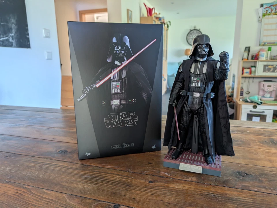Hot Toys - MMS279 - Darth Vader - Star Wars: Episode IV A New Hope / Sideshow - Bild 1 von 4