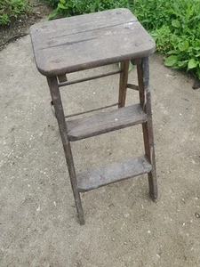 Vintage 2 Step Wooden Ladder Plant Stand Farmhouse Decor - Picture 1 of 13