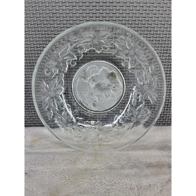 Plato de vidrio transparente diseño floral en relieve plato para servir acento decorativo Foto 1 de 4