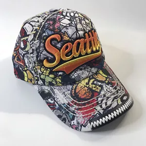 ROBIN RUTH bestickte SEATTLE All Over Graffiti Print Snapback MÜTZE - Bild 1 von 8