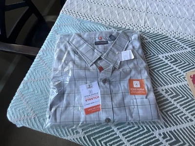 NEW Van Heusen Traveler Dress Shirt Mens XL (17-17.5) White Grey Check No Iron - Image 1 of 4