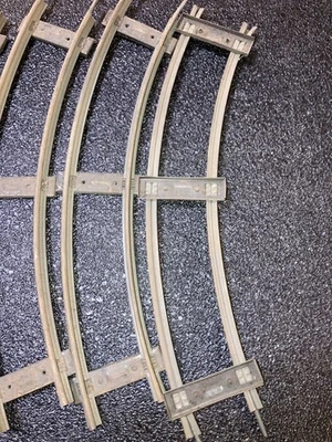 TRACK O Scale (Long Curve Rusty 2 Rails) Used (1 Piece Per Bid) - Image 1 of 2