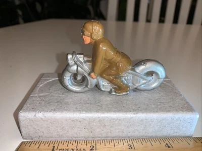 Manoil Toy Motorcycle Soldier: M82 52 - Image 1 of 4