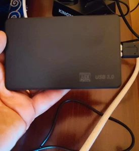 Sony PlayStation 4 Slim 1TB Console - Nera - Foto 1 di 7