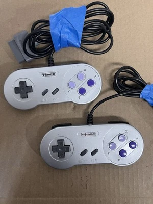 Tomee Gamepad for the Super Nintendo Set Of 2 - Image 1 of 4