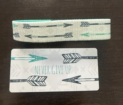 Pulsera ZOX “NEVER GIVE UP” MEDIANA - ¡NUEVA! Flechas verdes/azules sobre blanco Foto 1 de 3