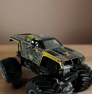 Hot Wheels Monster Jam Truck Deluxe MAX-D Decade Of Max Destruction Vintage - Picture 1 of 8