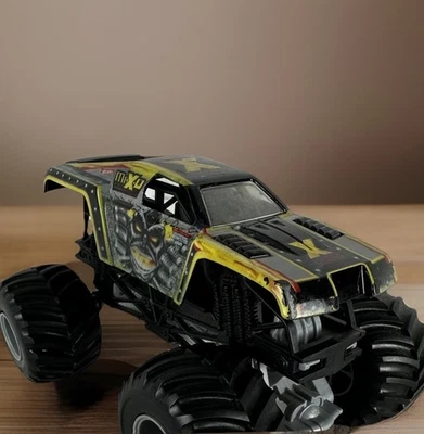 Hot Wheels Monster Jam грузовик Deluxe MAX-D десятилетия Max разрушения винтажный - Изображение 1 из 4