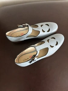 ORLA KIELY BOBBIE SHOES SIZE 6.5 NEW WITH TAGS IN BOX - Picture 1 of 5