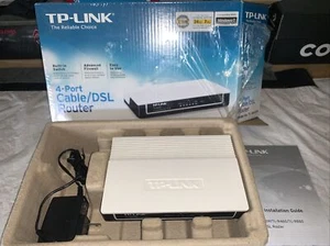 NEW-OPEN-BOX TP-LINK TL-R402M 4-Port Cable / DSL Router. SKU218139 - Picture 1 of 5