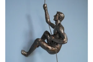 MAN ABSEILING MEN CLIMBING ORNAMENT RESIN FIGURINE NEW NOVELTY FUN 20cm HEIGHT - Picture 1 of 5