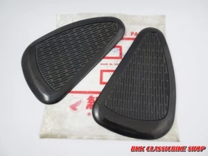 Ginocchiere serbatoio HONDA 305 Superhawk CB72 CB77 CP77 gomma LH&RH/A coppia - Foto 1 di 11
