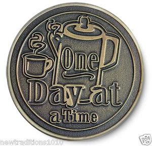 ONE DAY AT A TIME COFFEE POT Programa de Recuperación de 12 Pasos Moneda/Token/Chip - Imagen 1 de 3