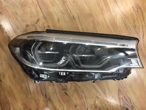Faro delantero adaptable LED BMW 5 G30 G31 ICON Full LHD OEM faro derecho - Imagen 1 de 5