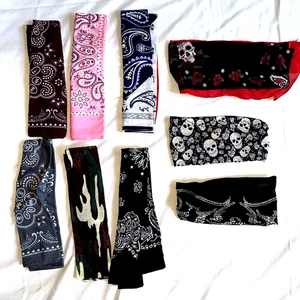 Lotto Fascia E Bandana - Foto 1 di 8