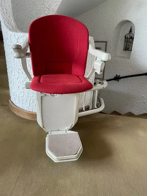 Lifta Avantgarde 6100 Treppenlift - Bild 1 von 4