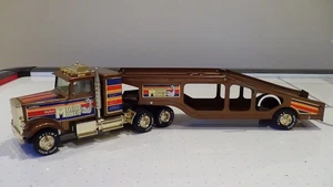 rare 1987 vintage NYLINT Freightliner semi truck gold Muscle Mover car carrier - Picture 1 of 11
