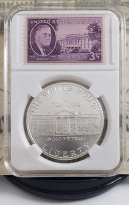 1992-D White House - Commemorative Silver Dollar with FDR U.S. Stamps Nice! W10 - Image 1 of 4