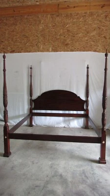 Henkel Harris Mahogany Rice Queen Poster Bed  - Image 1 of 4