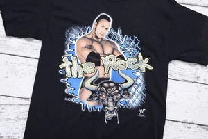 Camiseta De Colección WWF THE ROCK “Professional Hardcore Wrestler” WWE Doble Cara - Imagen 1 de 9