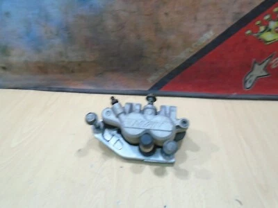 2006 KAWASAKI KX 250F ПЕРЕДНИЙ СУППОРТ (C) 06 KX250F - Изображение 1 из 4